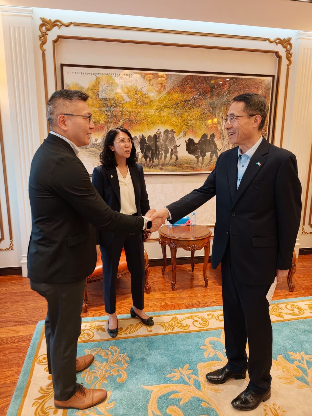 ICAC and Hong Kong Police Force Join Hands to Share Experience at the GovHR Forum in Kazakhstan